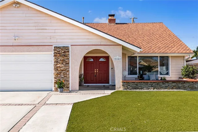 $1,179,900 | 2101 Traynor Avenue, Placentia, CA 92870
