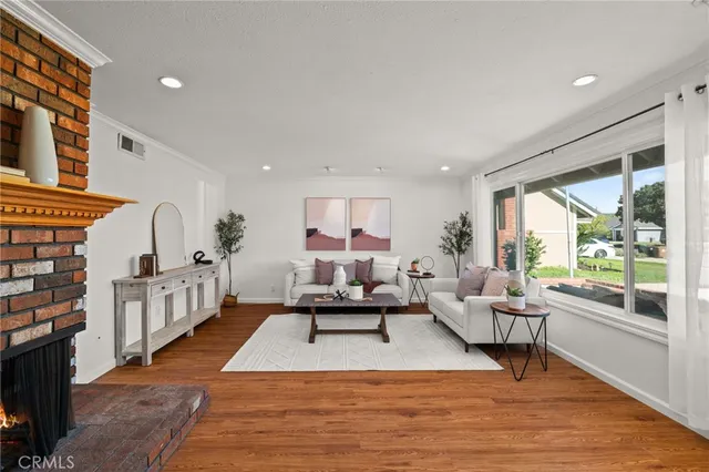 $1,179,900 | 2101 Traynor Avenue, Placentia, CA 92870