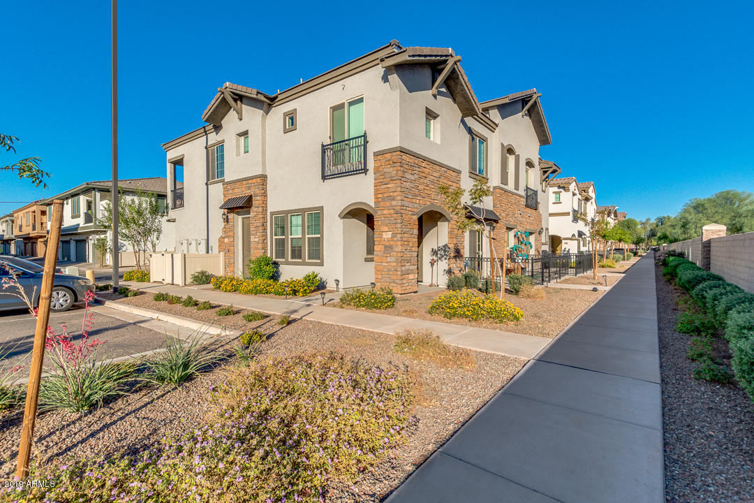 1851 East Frye Road, Unit 102 Gilbert, AZ 85295 - Photo 1 of 25 01-Frye