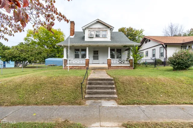 $124,500 | 1411 East Unaka Avenue, Johnson City, TN 37601