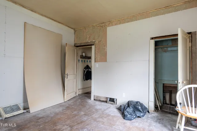 $124,500 | 1411 East Unaka Avenue, Johnson City, TN 37601