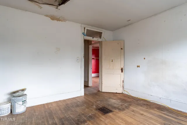 $124,500 | 1411 East Unaka Avenue, Johnson City, TN 37601