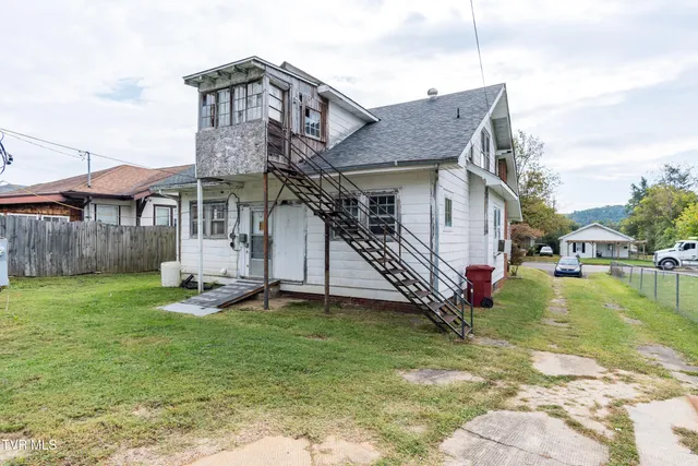 $124,500 | 1411 East Unaka Avenue, Johnson City, TN 37601