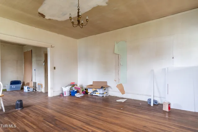 $124,500 | 1411 East Unaka Avenue, Johnson City, TN 37601