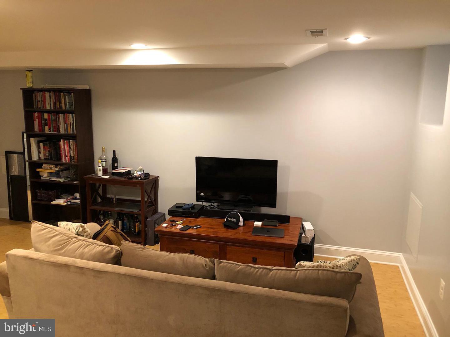2533 11th Street Northwest, Unit B Washington, DC 20001 - Photo 4 of 7