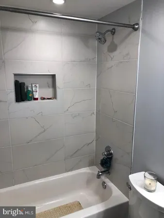 $1,650 | 2533 11th Street Northwest, Unit B, Washington, DC 20001