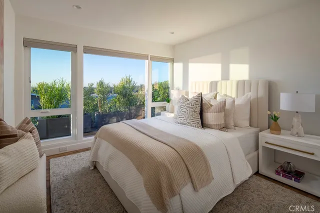 $5,295,000 | 1007 White Sails Way, Corona del Mar, CA 92625