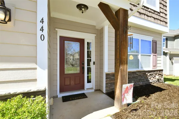 $500,000 | 440 Sweet Shrub Court Northwest, Concord, NC 28027