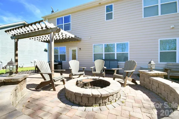 $500,000 | 440 Sweet Shrub Court Northwest, Concord, NC 28027