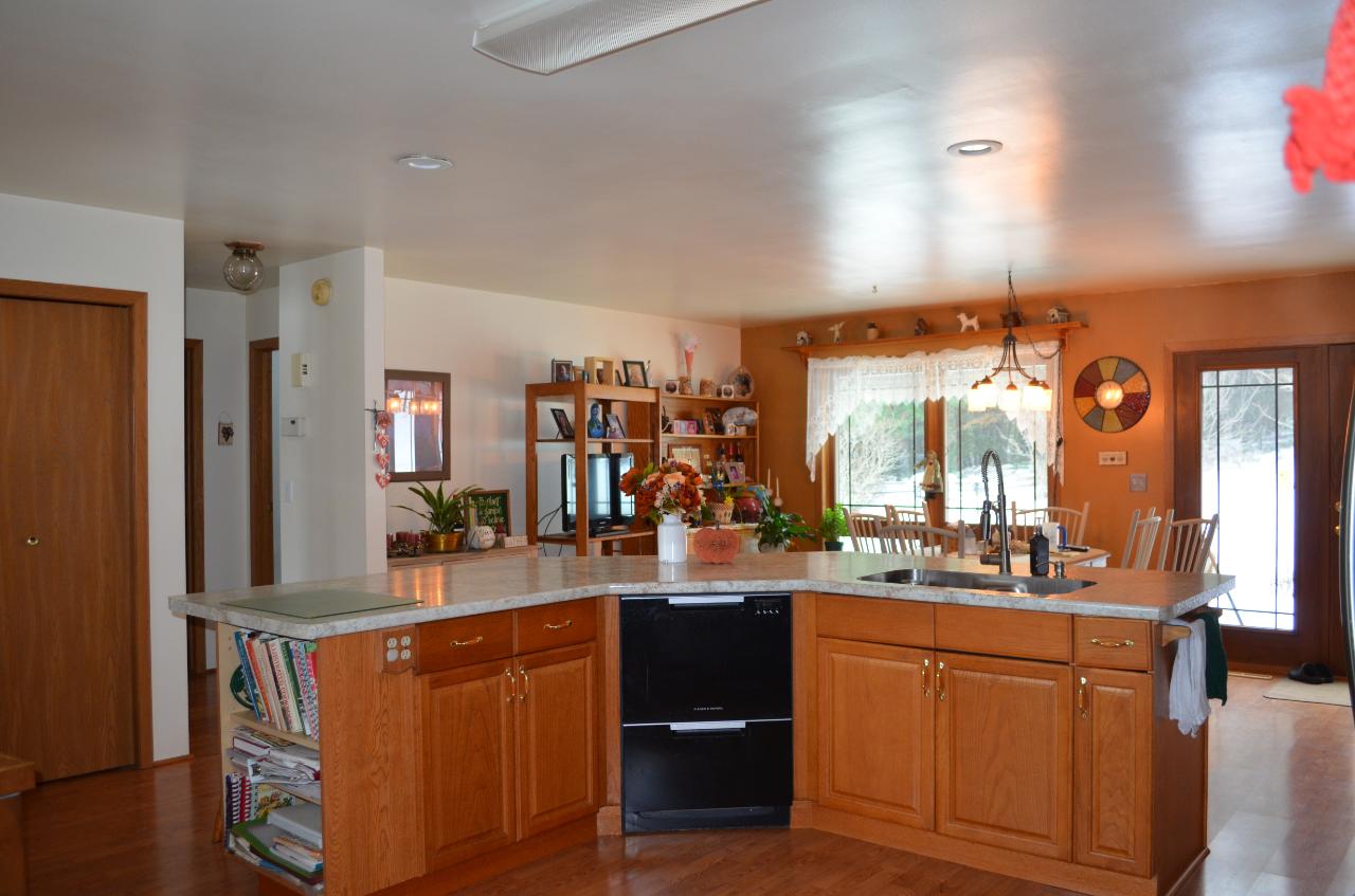 4810 East Ivanhoe Place Rhinelander, WI 54501 - Photo 8 of 42 Gallery Image 8