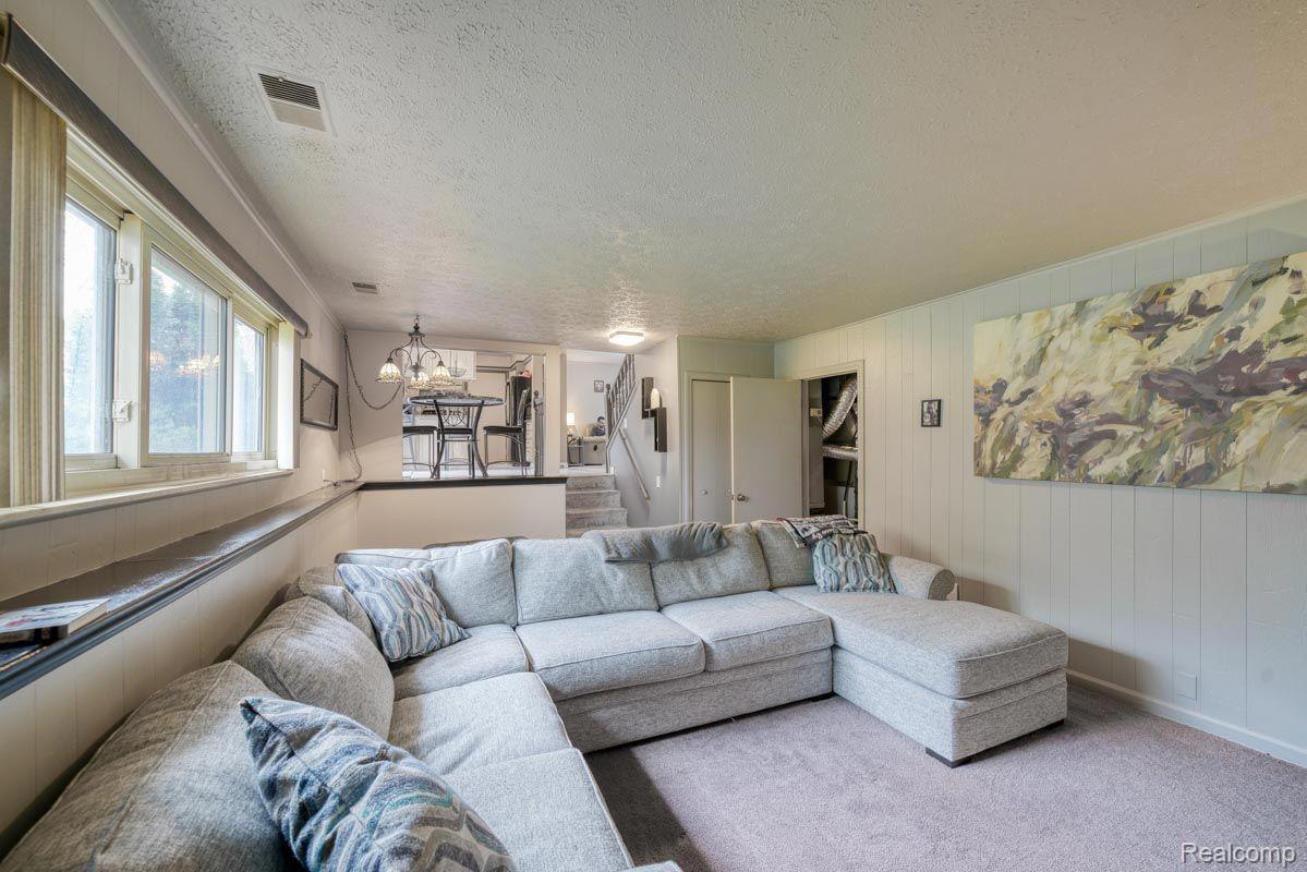 4420 Harvey Lake Road Highland, MI 48356 - Photo 15 of 30 Gallery Image 15
