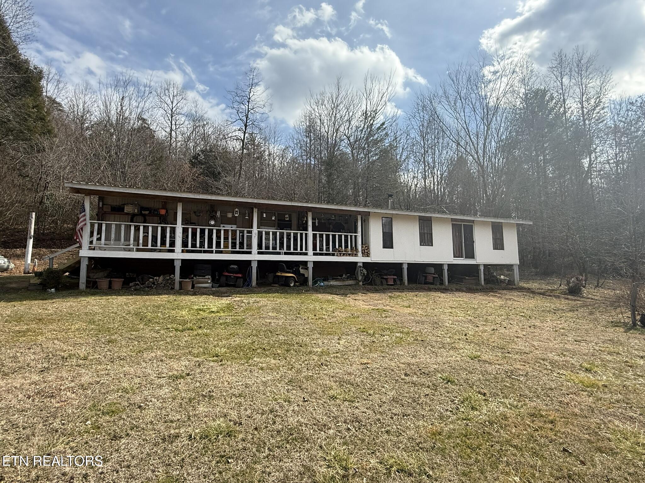 239 Towee Pike Reliance, TN 37369 - Photo 2 of 28 IMG_2423 - Copy