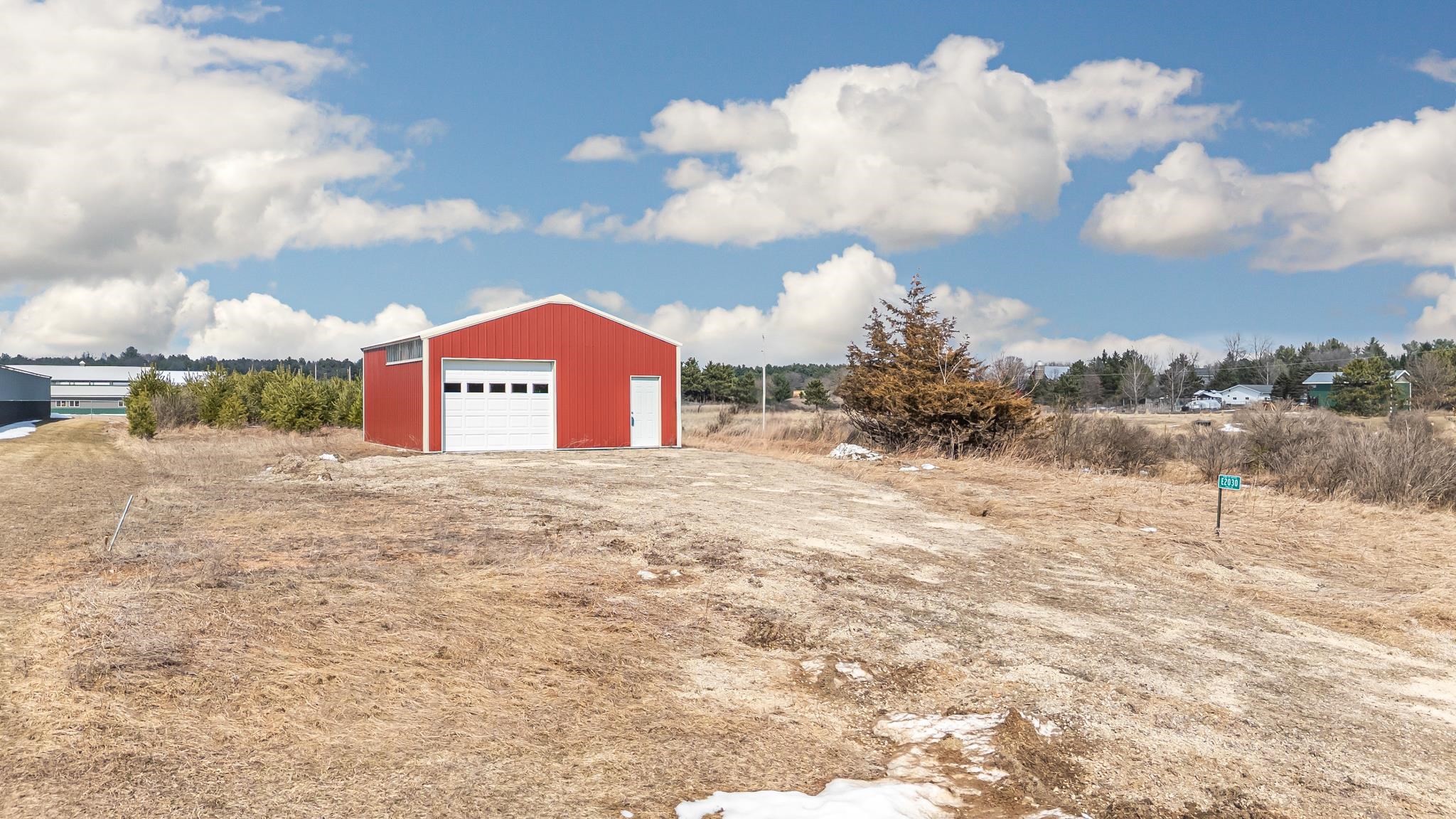 E2030 Polly Road Waupaca, WI 54981 - Photo 10 of 21