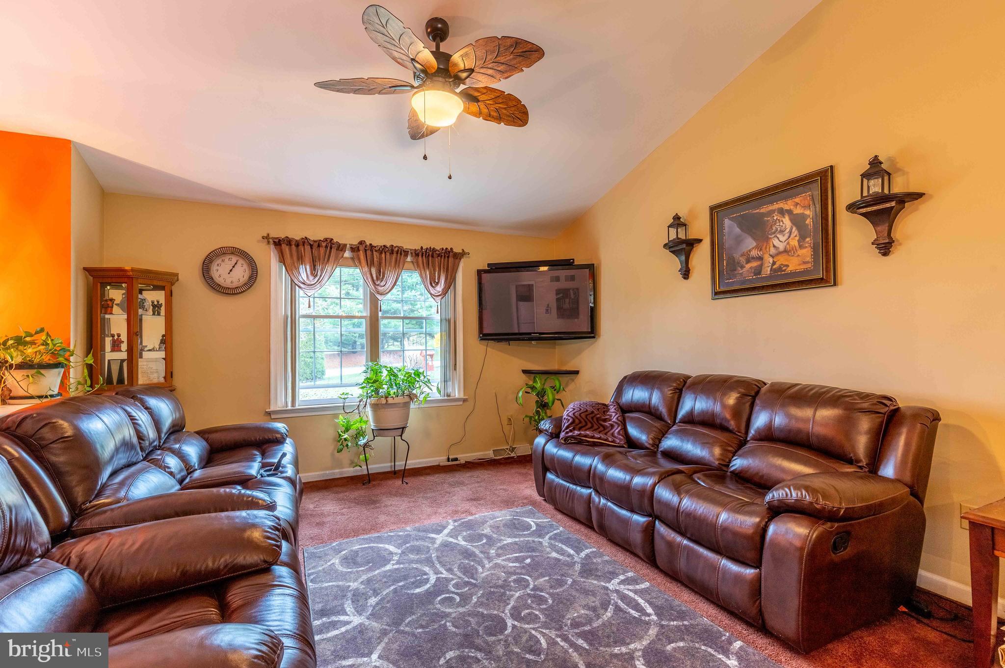 985 Doe Run Road Coatesville, PA 19320 - Photo 5 of 35