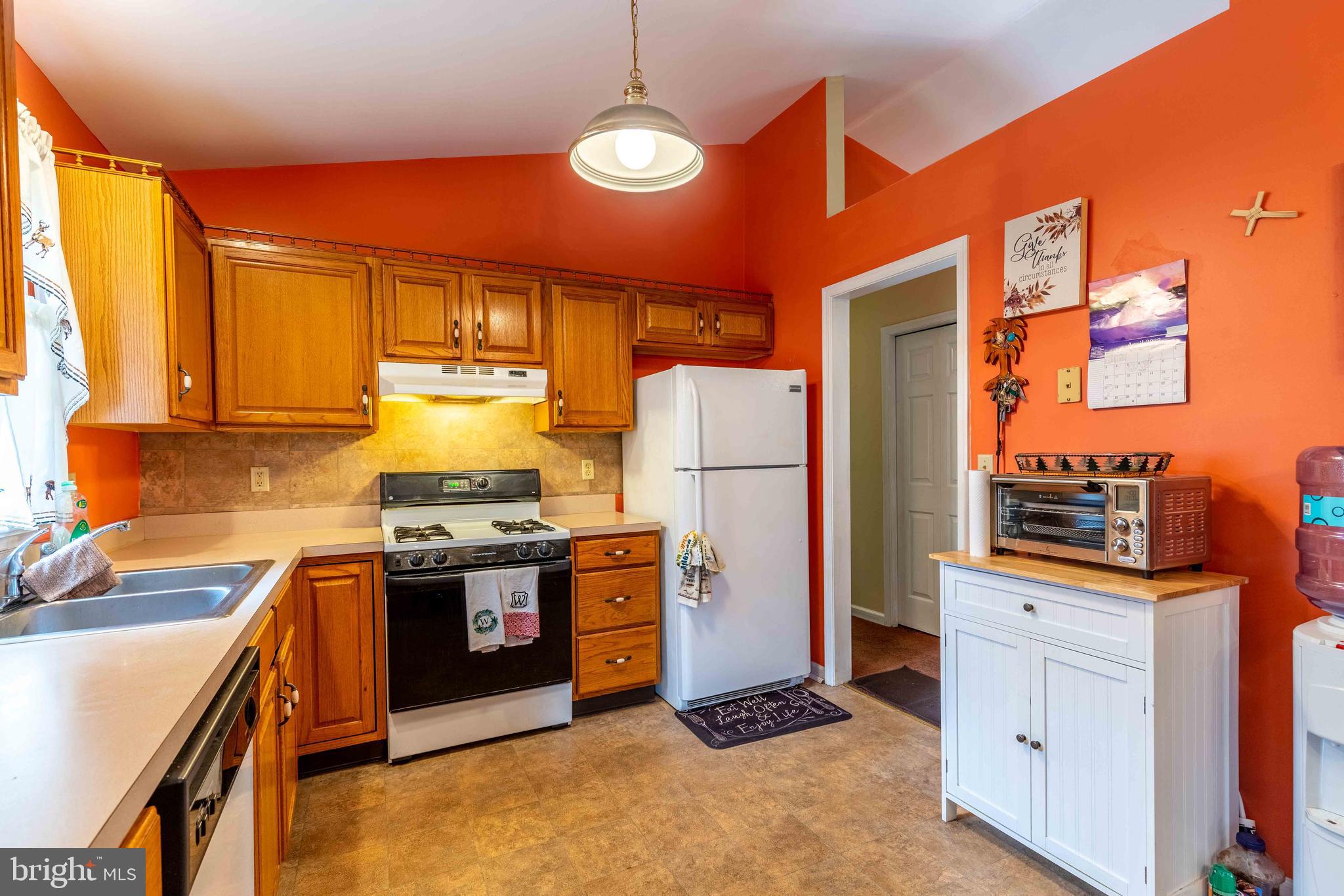 985 Doe Run Road Coatesville, PA 19320 - Photo 10 of 35
