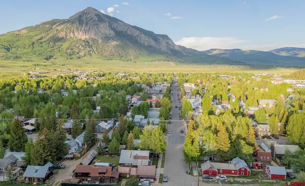 $2,499,000 | 17 Elk Avenue, Crested Butte, CO 81224