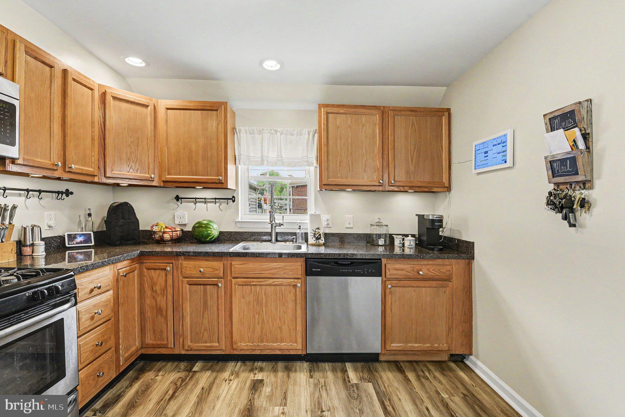3167 Baybriar Road Baltimore, MD 21222 - Photo 12 of 28 Gallery Image 12