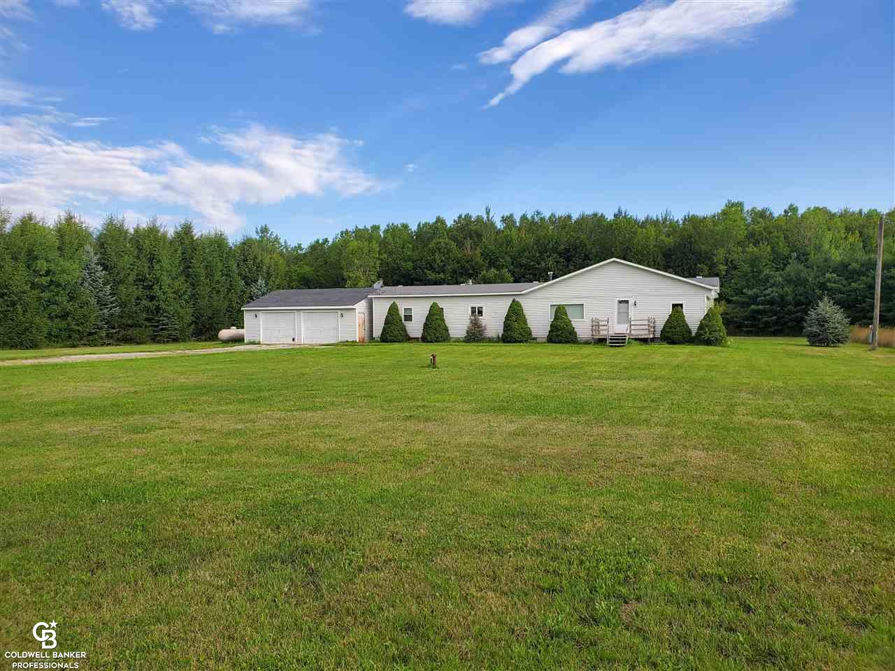 11220 Foley Road Emmett, MI 48022 - Photo 1 of 22
