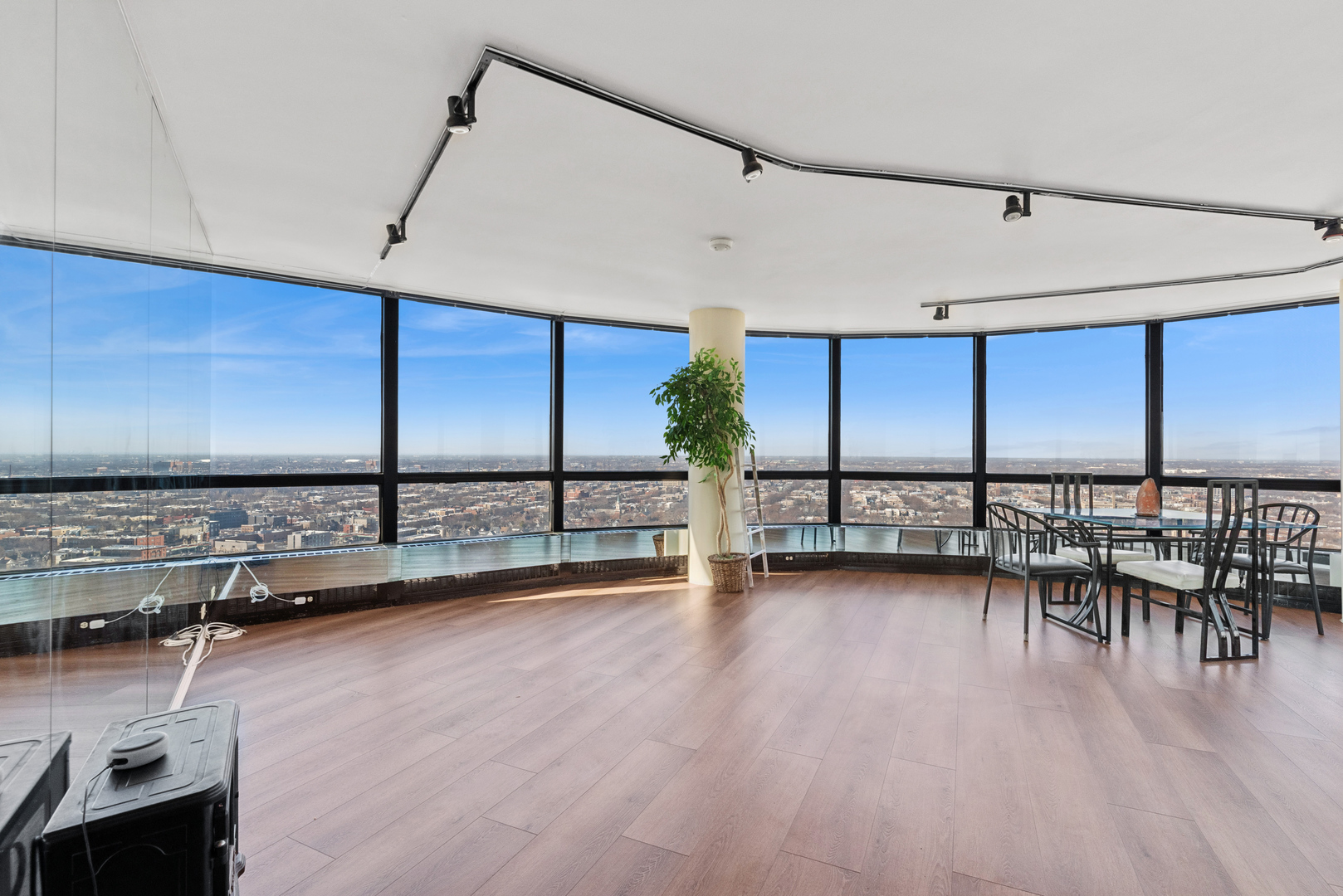 5415 North Sheridan Road, Unit 3311 Chicago, IL 60640 - Photo 5 of 20