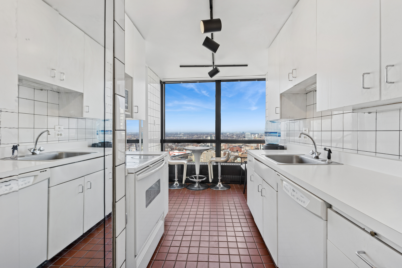 5415 North Sheridan Road, Unit 3311 Chicago, IL 60640 - Photo 6 of 20