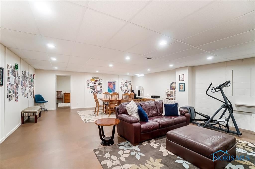 29181 Bates Road Perrysburg, OH 43551 - Photo 35 of 49 Gallery Image 35