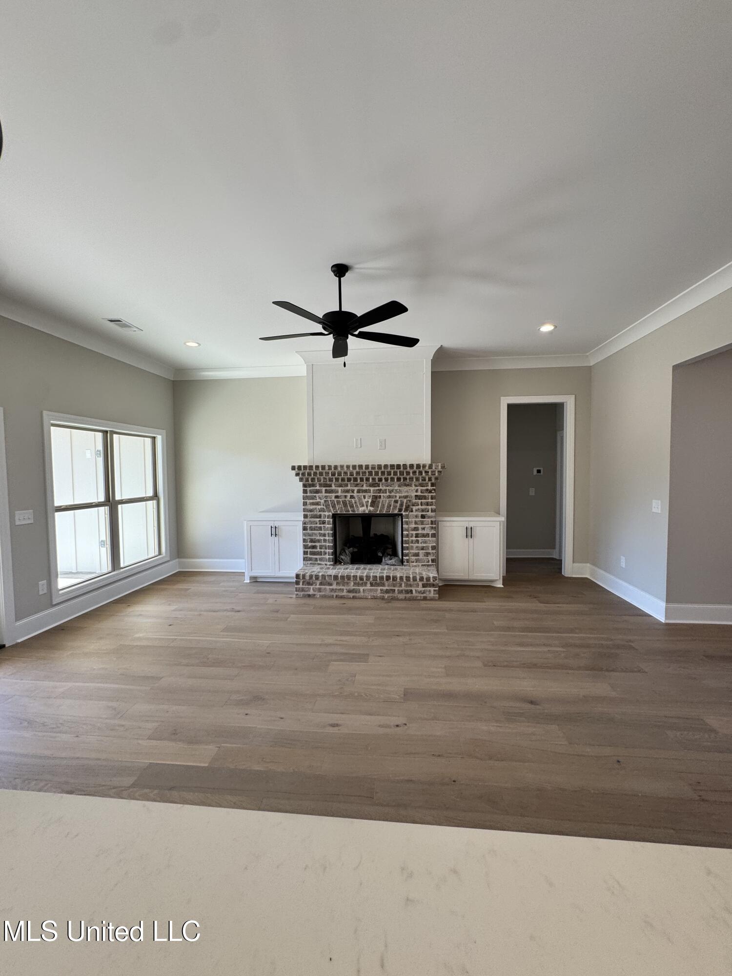 115 Southern Oak Way Canton, MS 39046 - Photo 28 of 32 115 living