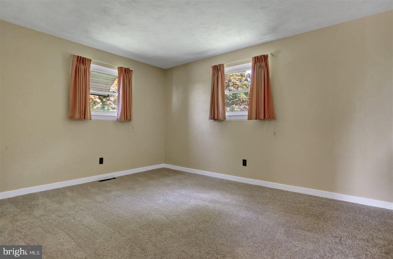 2288 Ridgewood Road York, PA 17402 - Photo 16 of 25 Gallery Image 16