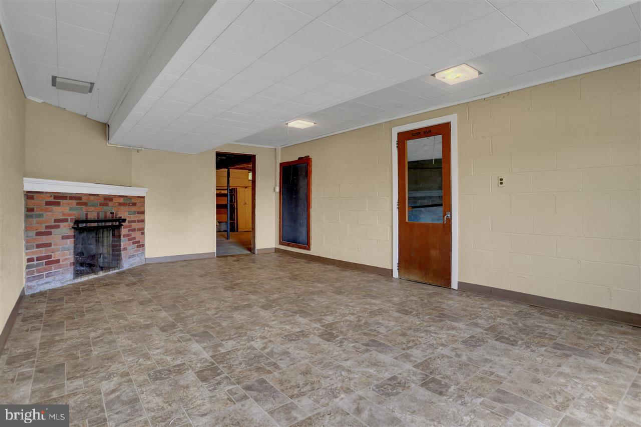 2288 Ridgewood Road York, PA 17402 - Photo 20 of 25 Gallery Image 20
