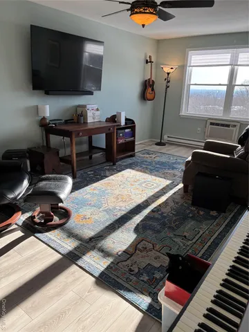 $322,900 | 678 Sierra Vista Lane, Valley Cottage, NY 10989