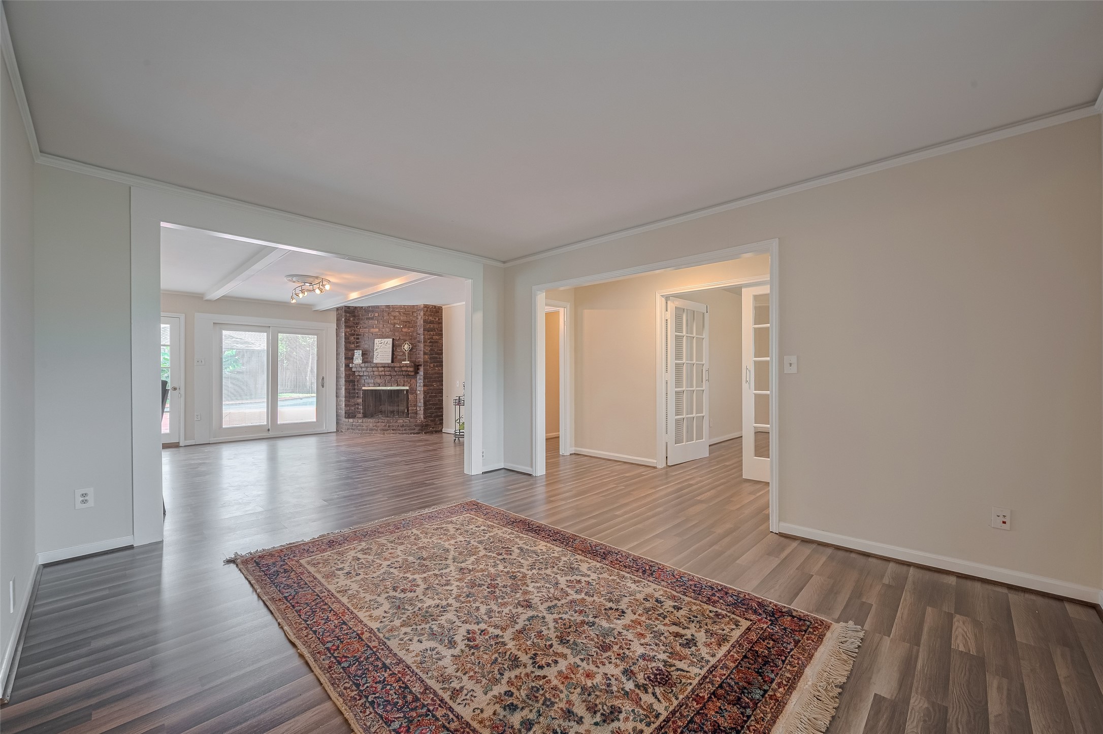 7914 Roos Road Houston, TX 77036 - Photo 13 of 50