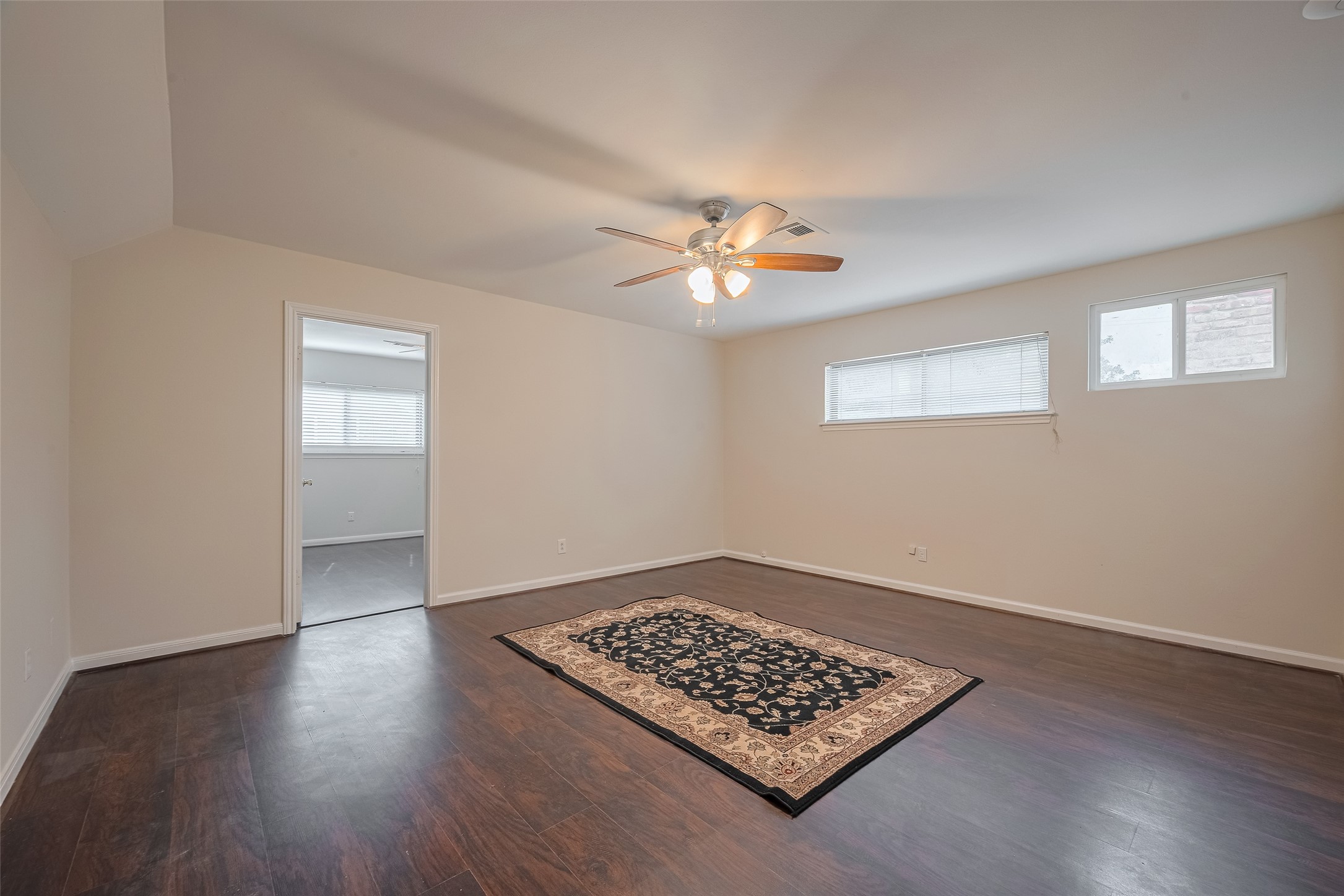 7914 Roos Road Houston, TX 77036 - Photo 28 of 50