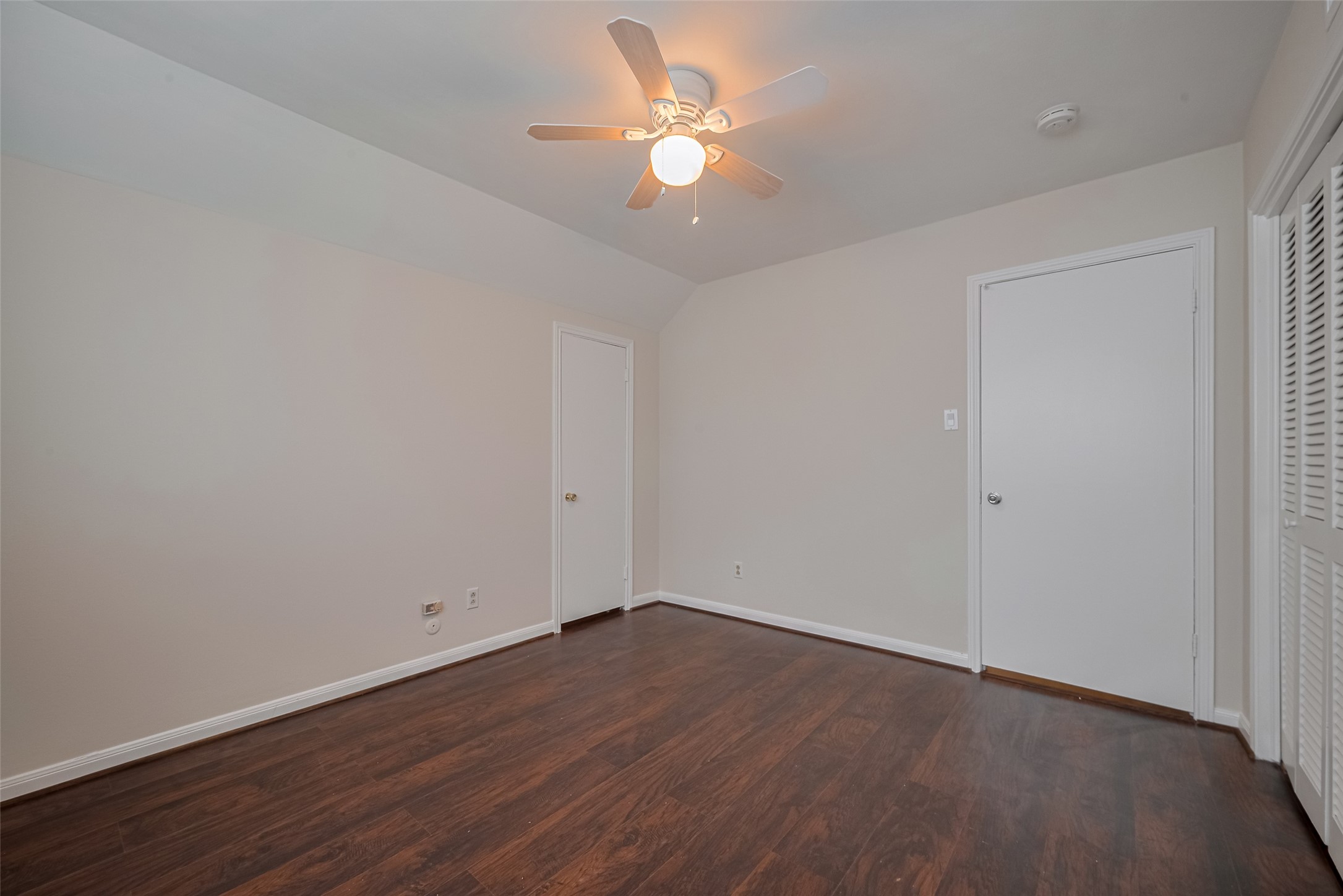 7914 Roos Road Houston, TX 77036 - Photo 33 of 50