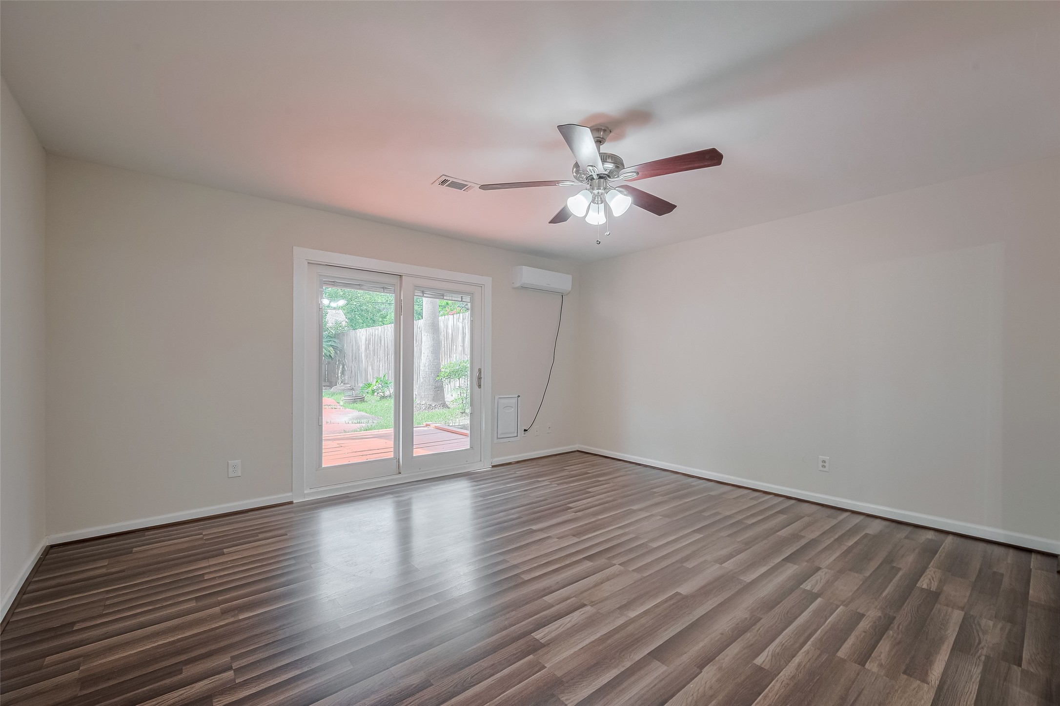 7914 Roos Road Houston, TX 77036 - Photo 36 of 50