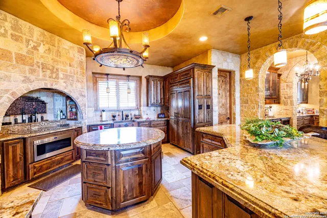 $3,750,000 | 14454 Santa Rita, Helotes, TX 78023
