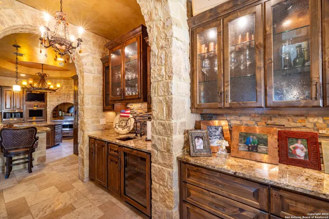 $3,750,000 | 14454 Santa Rita, Helotes, TX 78023