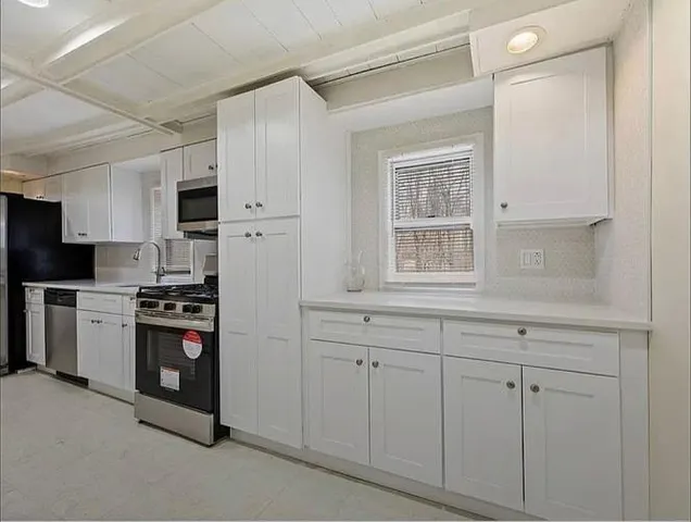 $460,000 | 72 Orchard Hill Road, Harwinton, CT 06791