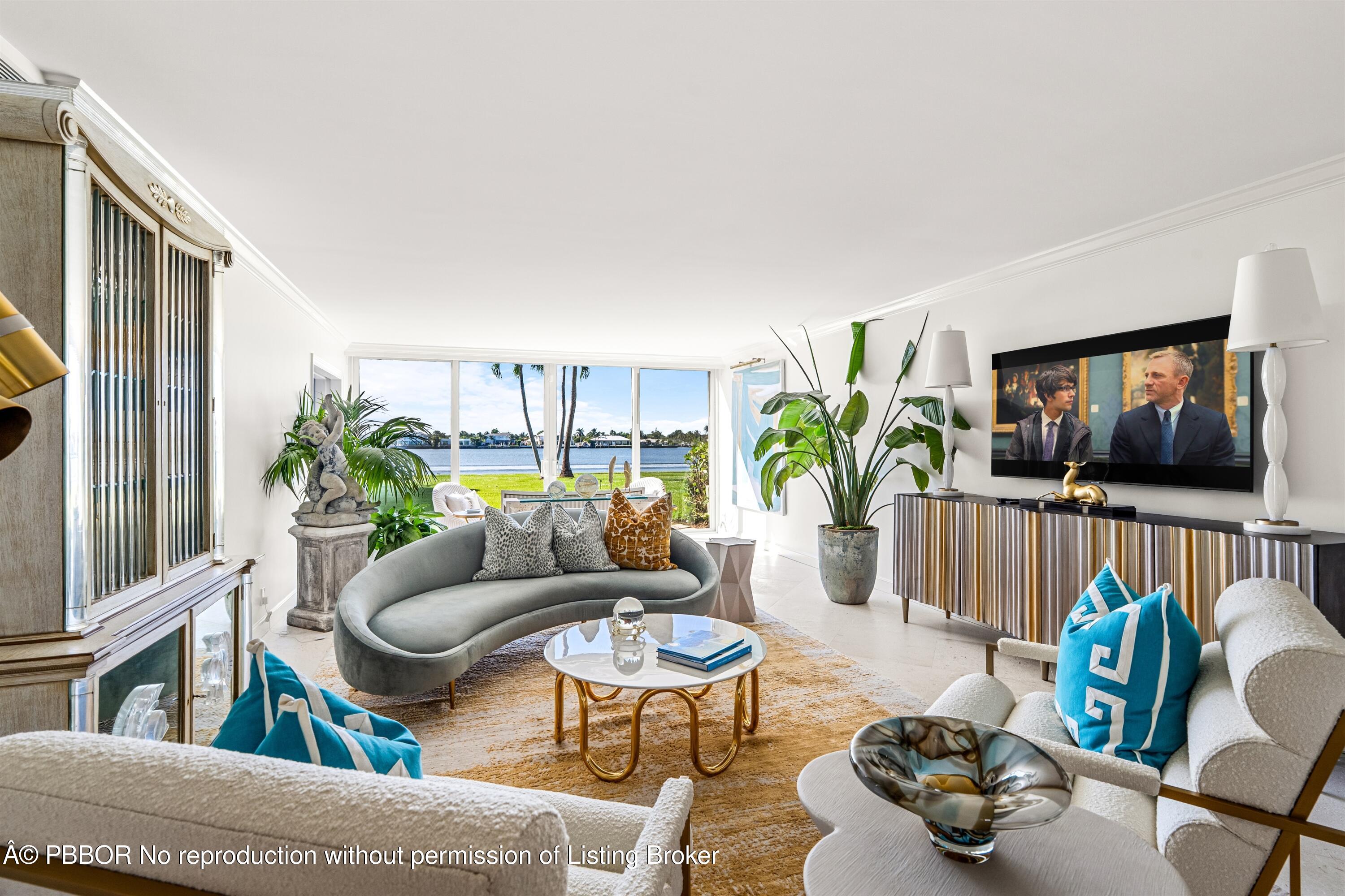 2170 Ibis Isle Road, Unit 1 Palm Beach, FL 33480 - Photo 3 of 14 LIVING_RIGHT_DT