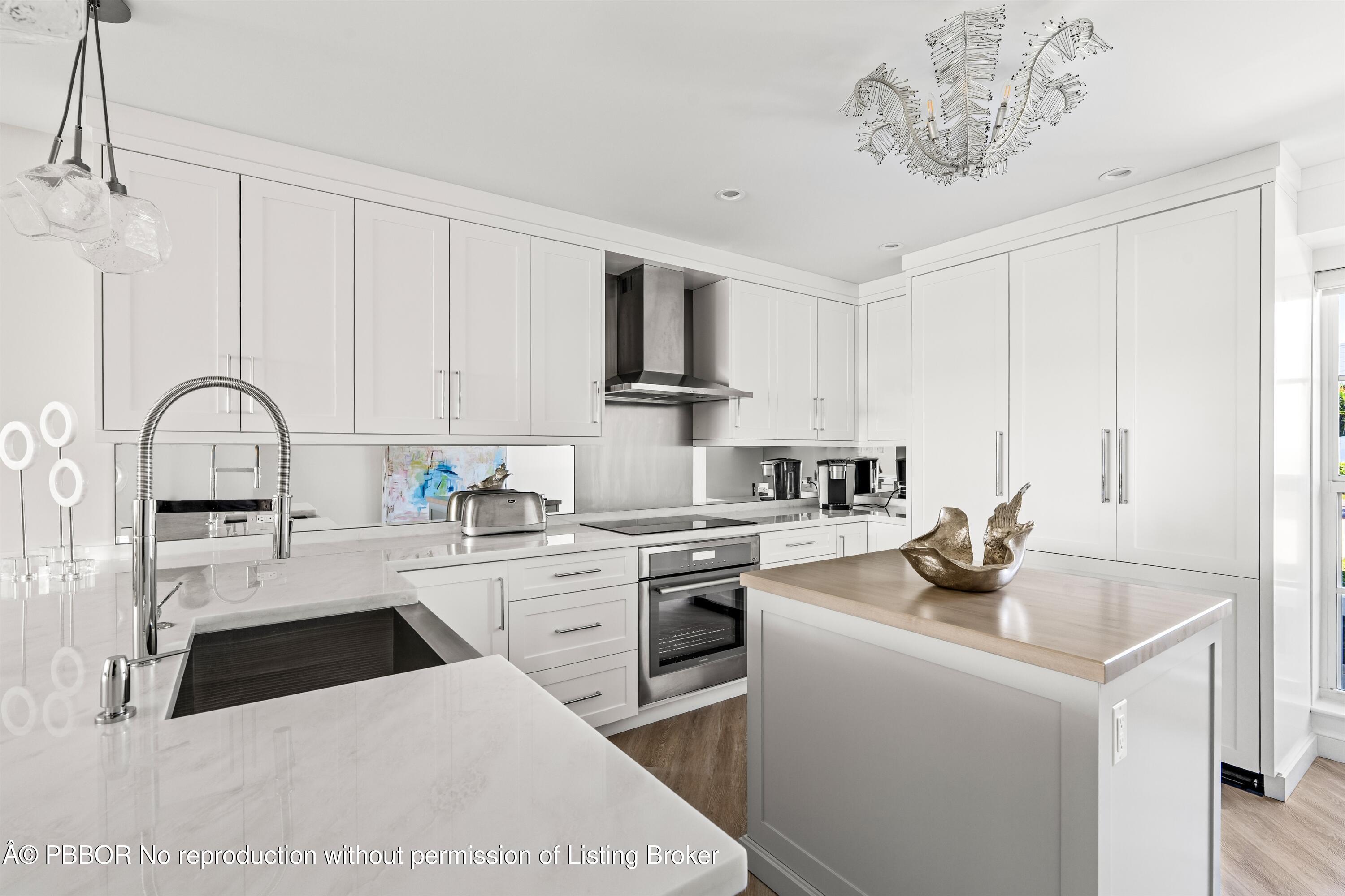 2170 Ibis Isle Road, Unit 1 Palm Beach, FL 33480 - Photo 7 of 14 KITCHEN_DETAIL_LEFT_DT