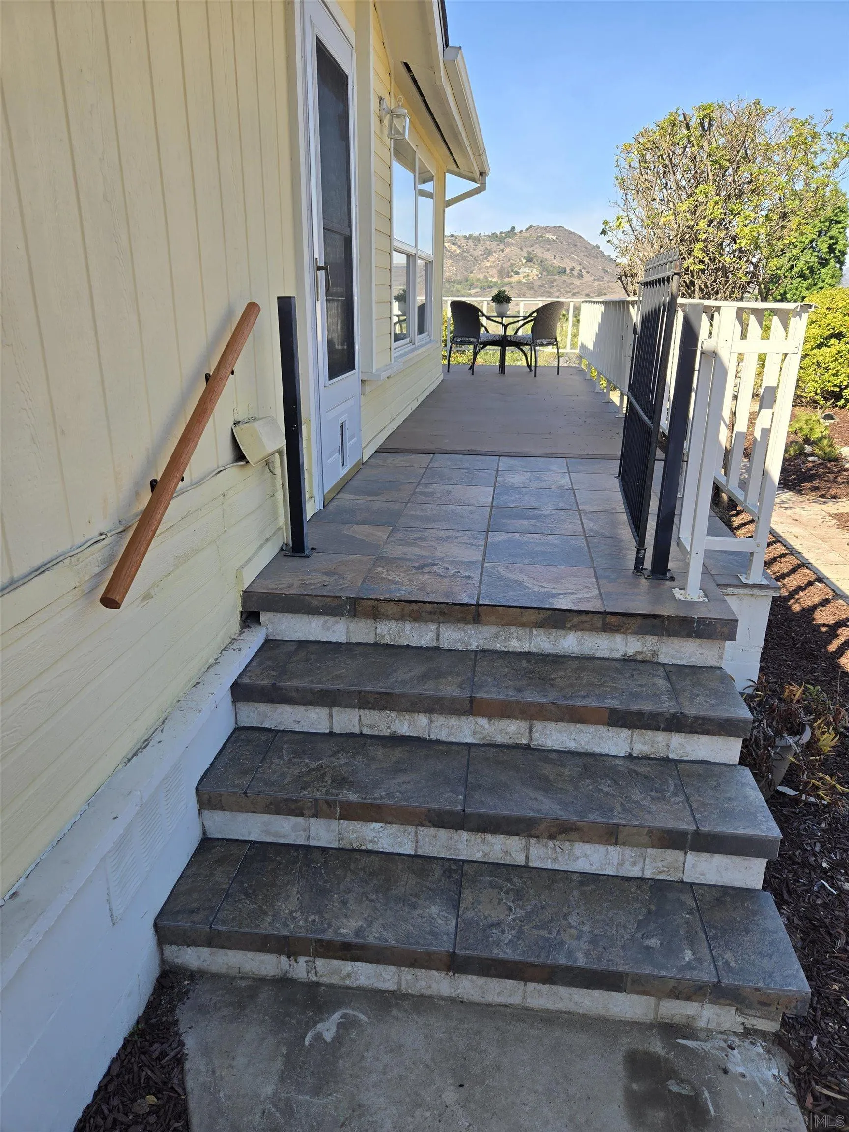 4650 Dulin Road, Unit 162 Fallbrook, CA 92003 - Photo 27 of 36 a view of entryway