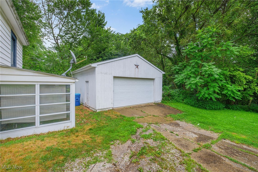 192 Swartz Road Akron, OH 44319 - Photo 8 of 30