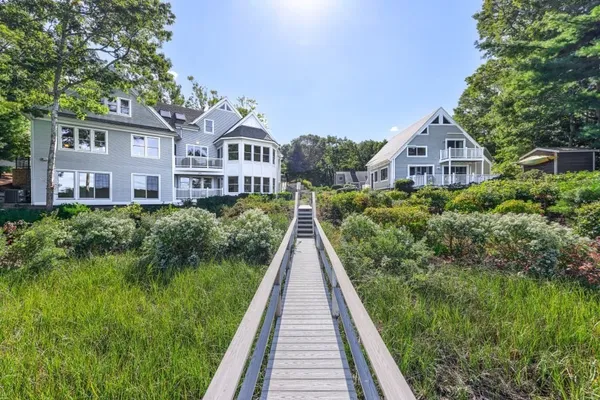 $4,100,000 | 80-86 Summersea Road, Mashpee, MA 02649