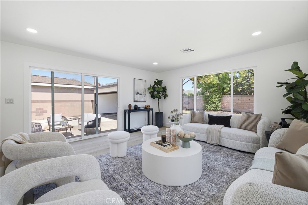 1098 East Ridgewood Street Long Beach, CA 90807 - Photo 22 of 42