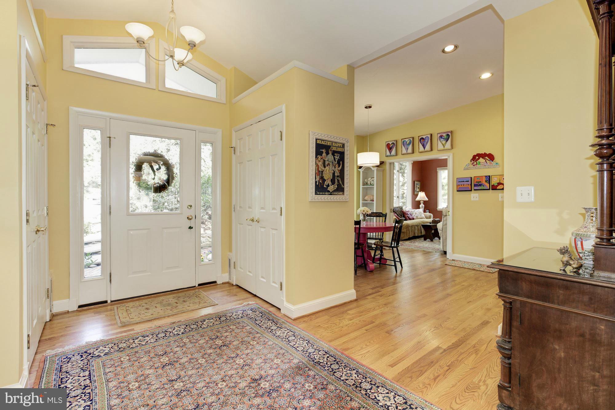 6210 Redwing Road Bethesda, MD 20817 - Photo 3 of 30 Entry Foyer