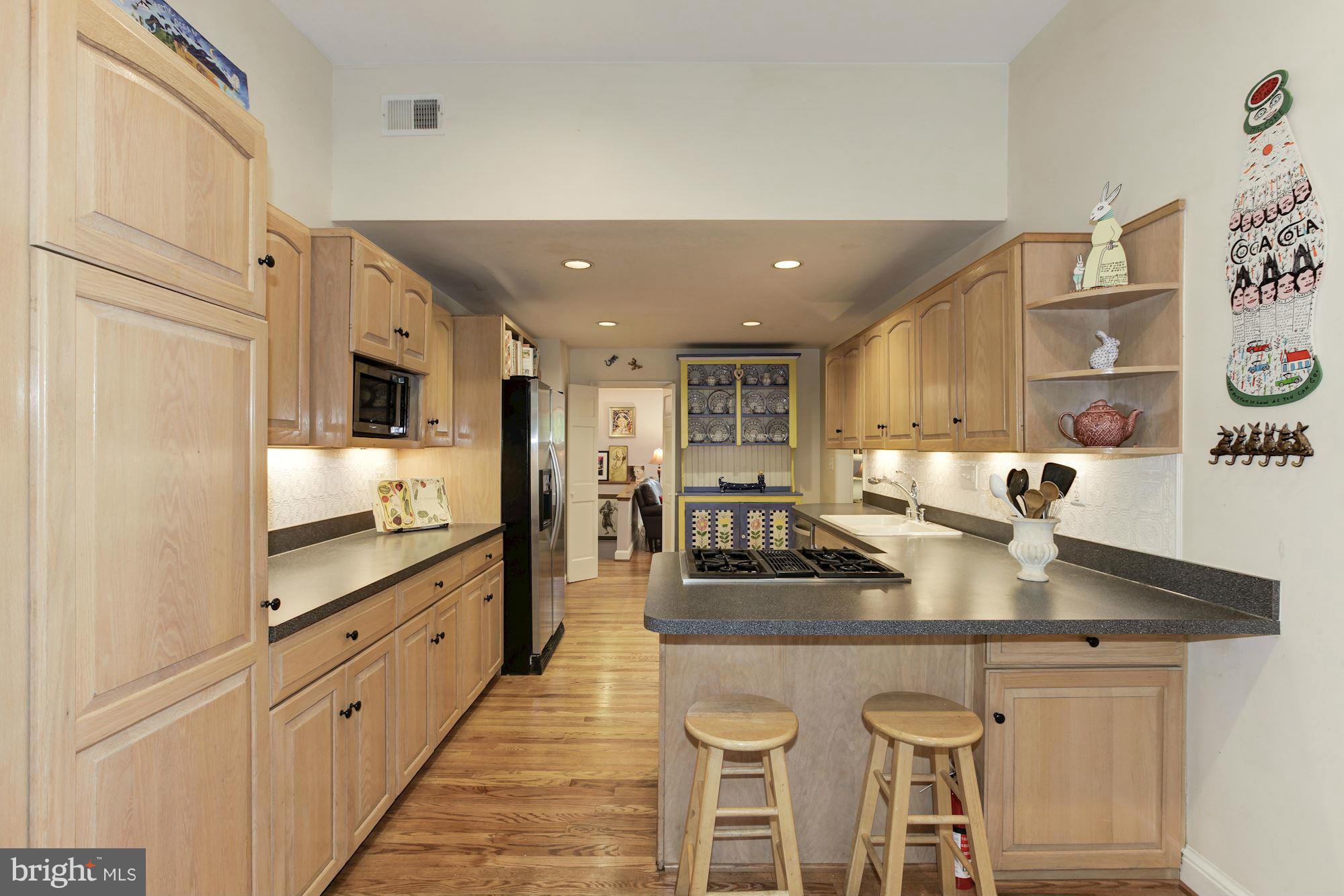 6210 Redwing Road Bethesda, MD 20817 - Photo 6 of 30 Kitchen