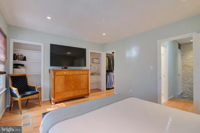 $489,000 | 1953 Calvert Street Northwest, Unit D, Washington, DC 20009