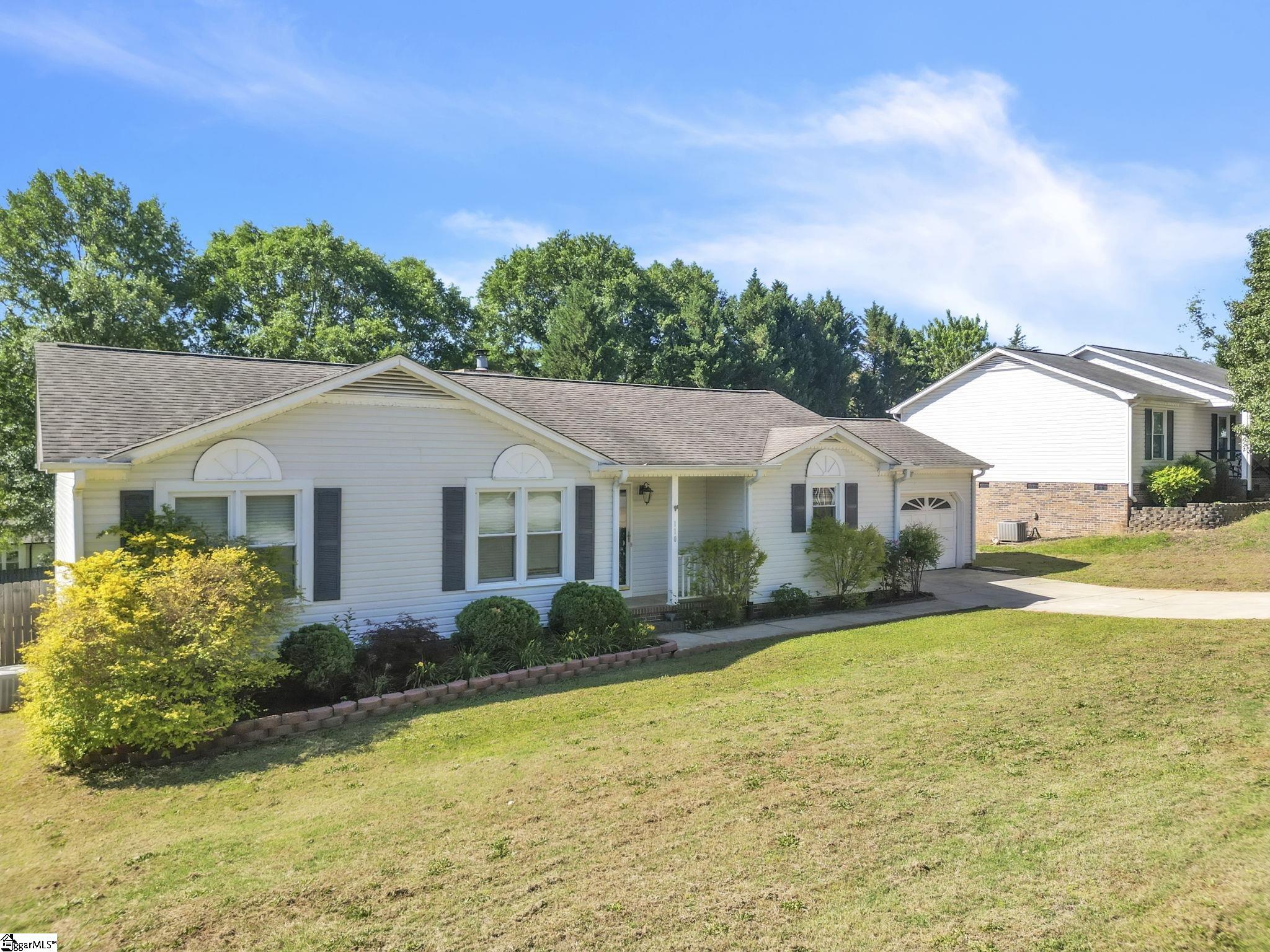 110 Apollo Avenue Greer, SC 29651 - Photo 2 of 33
