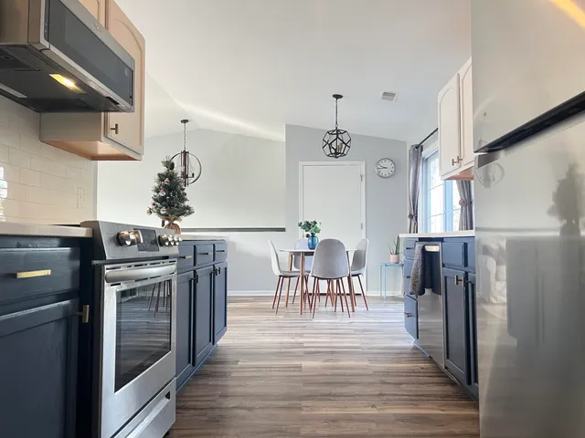 $179,000 | 10020 74th Street, Unit C, Kenosha, WI 53142