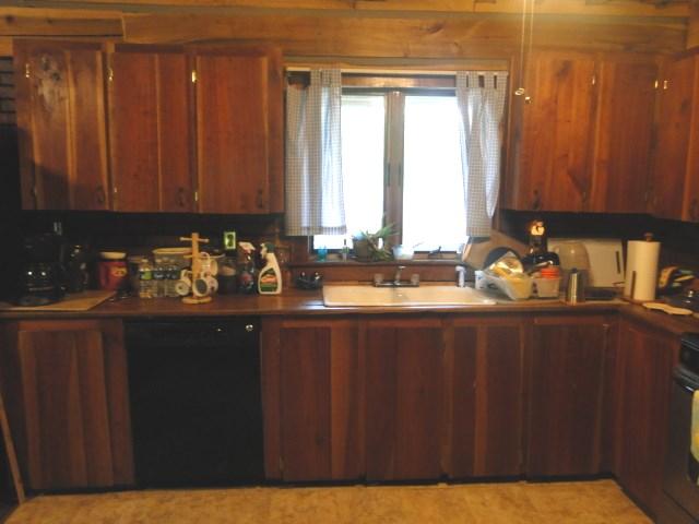 456 Cathey Road Wartrace, TN 37183 - Photo 11 of 19 Kitchen has stainless appliances
