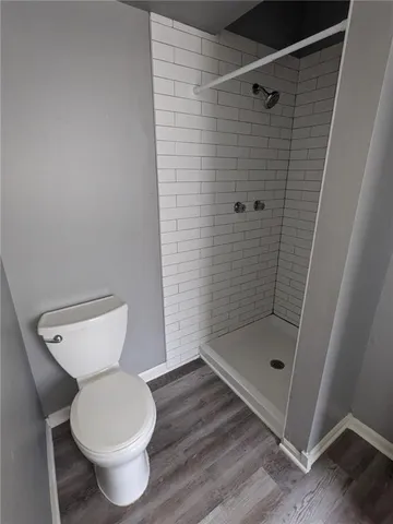 $525,000 | 3933 Warwick Boulevard, Kansas City, MO 64111