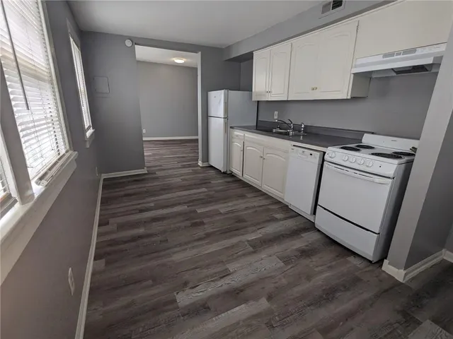 $525,000 | 3933 Warwick Boulevard, Kansas City, MO 64111